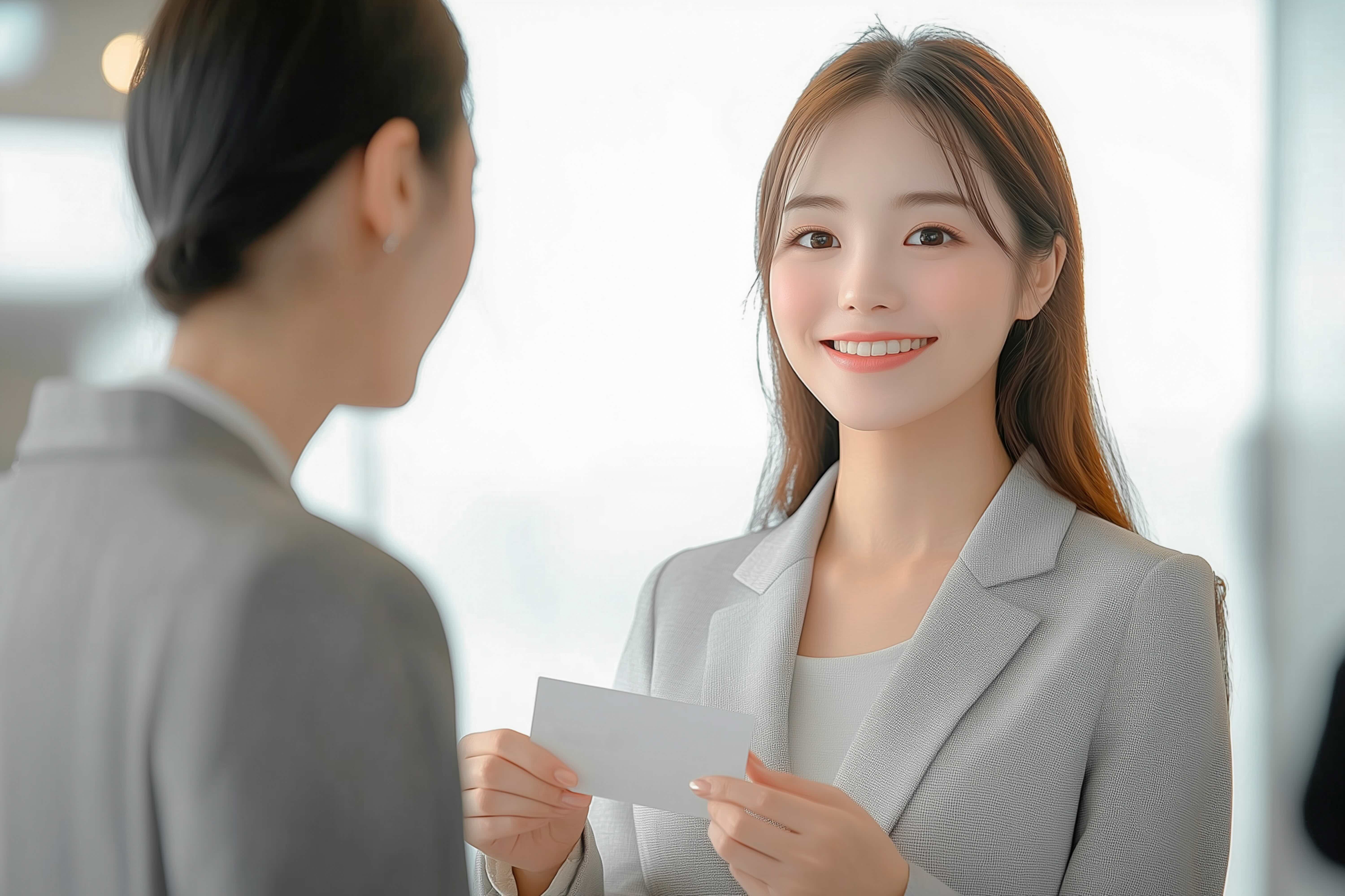 名刺制作サービス メインビジュアル